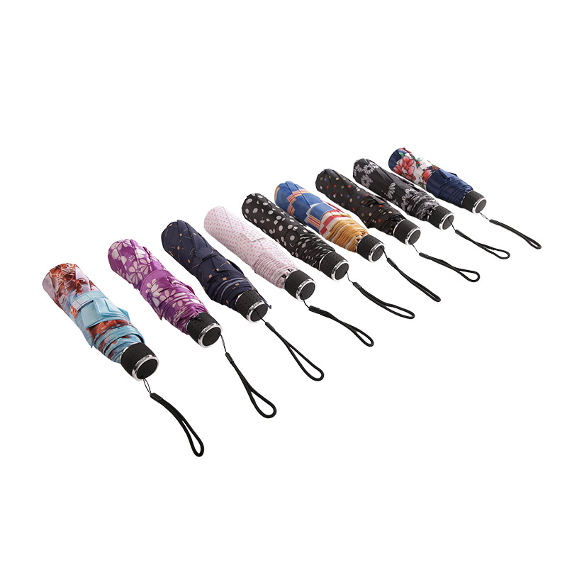 Ô dù gấp 3 chấm bi mini Pongee-0E6B0499