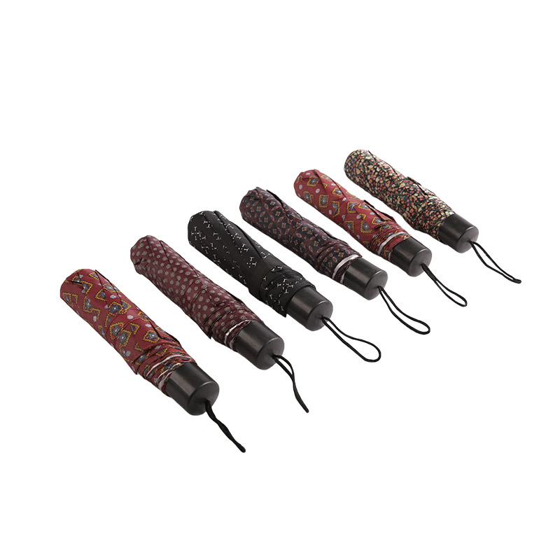 Polyetser có thể mở rộng hàng ngày với ô gấp ba lần tráng bạc-0E6B0523